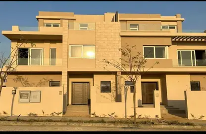 Townhouse - 3 Bedrooms - 4 Bathrooms for sale in Tawny Hyde Park - 6 October Compounds - 6 October City - Giza