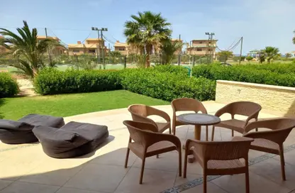 شاليه - 2 غرف نوم - 2 حمامات للبيع في بلو باي اسيا السخنة - العين السخنة - السويس