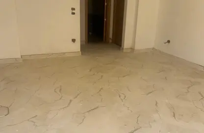 Apartment - 4 Bedrooms - 3 Bathrooms for sale in Flowers Park - North Investors Area - New Cairo City - Cairo