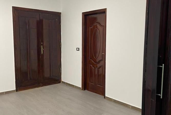 8389874 - Property Image 2