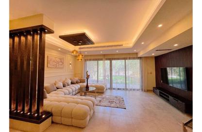 Villa - 5 Bedrooms - 4 Bathrooms for sale in Hyde Park - 5th Settlement Compounds - The 5th Settlement - New Cairo City - Cairo
