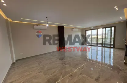 Apartment - 2 Bedrooms - 3 Bathrooms for rent in The Courtyard - 12th District - Sheikh Zayed City - Giza