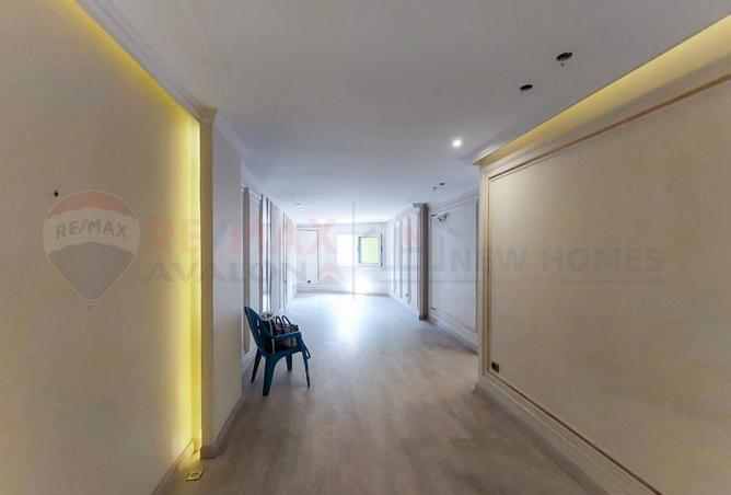 7878924 - Property Image 2