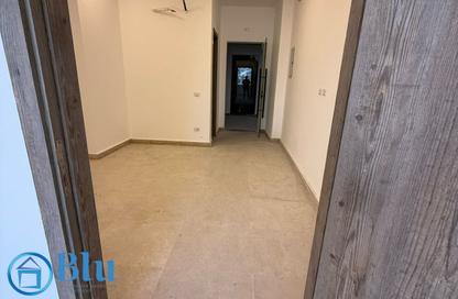 Office Space - Studio - 1 Bathroom for rent in Lake View Residence - 5th Settlement Compounds - The 5th Settlement - New Cairo City - Cairo