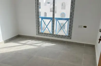 شاليه - 2 غرف نوم - 2 حمامات للبيع في ماونتن فيو راس الحكمة - راس الحكمة - الساحل الشمالي