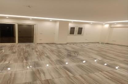 شقة - 3 غرف نوم - 2 حمامات للايجار في المهندسين - الجيزة