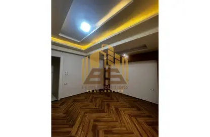 Apartment - 3 Bedrooms - 2 Bathrooms for sale in Al Thaqafa Square - 9th District - Obour City - Qalyubia