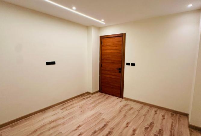 8230494 - Property Image 3