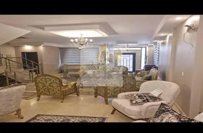 فيلا - 4 غرف نوم - 4 حمامات للبيع في لايف فيو - كمبوندات الشروق - مدينة الشروق - القاهرة
