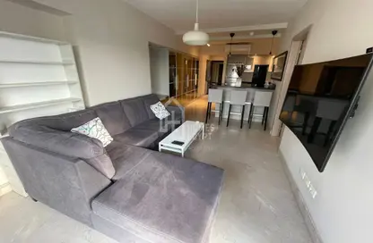 Apartment - 2 Bedrooms - 1 Bathroom for rent in Hassan Sabri St. - Zamalek - Cairo