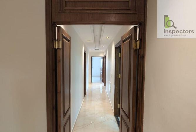 8081459 - Property Image 2
