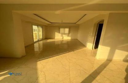 Apartment - 4 Bedrooms - 2 Bathrooms for sale in Suleiman Al Halabi St. - El Banafseg 11 - El Banafseg - New Cairo City - Cairo