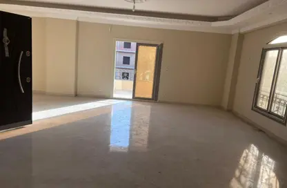 شقة - 3 غرف نوم - 2 حمامات للايجار في شارع ليلي مراد - الياسمين 5 - الياسمين - مدينة القاهرة الجديدة - القاهرة