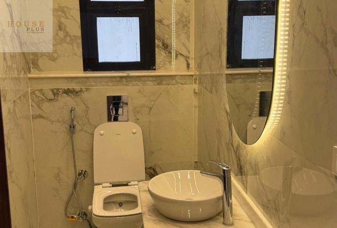 8303248 - Property Image 2