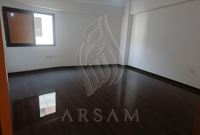 8413103 - Property Image 2