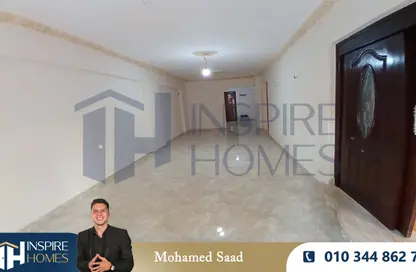 Apartment - 3 Bedrooms - 3 Bathrooms for rent in Kasr Al Safa St. - Zezenia - Hay Sharq - Alexandria Apartment - 3 Bedrooms - 3 Bathrooms for rent in Kasr Al Safa St. - Zezenia - Hay Sharq - Alexandria