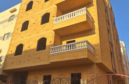 بناية كاملة - 8 غرف نوم - 8 حمامات للبيع في مدينة بدر - القاهرة