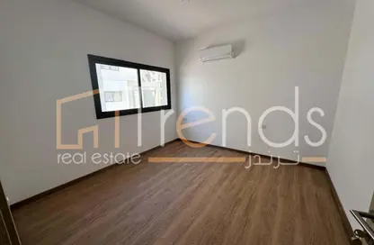 Apartment - 2 Bedrooms - 2 Bathrooms for sale in Moon Residences - Fifth Square - The 5th Settlement - New Cairo City - Cairo