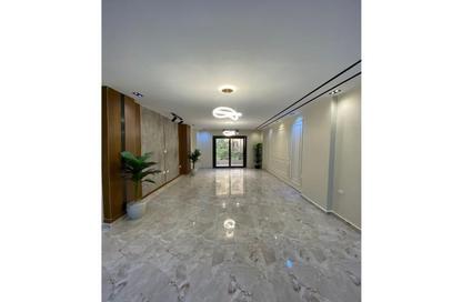 Apartment - 3 Bedrooms - 3 Bathrooms for sale in Gate 1 - Khofo - Hadayek El Ahram - Giza