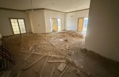 Apartment - 3 Bedrooms - 2 Bathrooms for sale in Area D - Ganoob El Acadimia - New Cairo City - Cairo