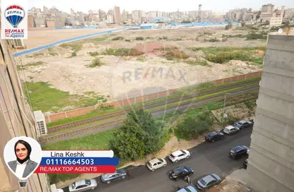 شقة - 2 غرف نوم - 1 حمام للبيع في سموحة - حي شرق - الاسكندرية