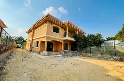 Villa - 3 Bedrooms - 5 Bathrooms for sale in Madinaty - Cairo