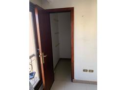 Apartment - 4 bedrooms - 3 bathrooms for للبيع in Ard El Golf - Heliopolis - Masr El Gedida - Cairo