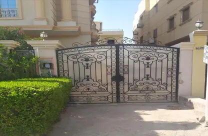 Duplex - 4 Bedrooms - 2 Bathrooms for rent in Al Narges 5 - Al Narges - New Cairo City - Cairo