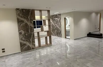 Apartment - 3 Bedrooms - 3 Bathrooms for sale in Abbas Al Akkad St. - 1st Zone - Nasr City - Cairo