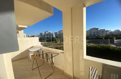 شاليه - 4 غرف نوم - 3 حمامات للبيع في أمواج - سيدي عبد الرحمن - الساحل الشمالي