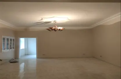 Apartment - 2 Bedrooms - 1 Bathroom for rent in Safeer Square - Almazah - Heliopolis - Masr El Gedida - Cairo