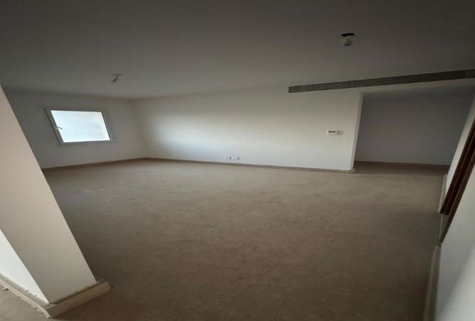 8243062 - Property Image 3