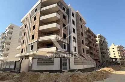 Apartment - 3 Bedrooms - 3 Bathrooms for sale in Beit Alwatan - 6 October Compounds - 6 October City - Giza