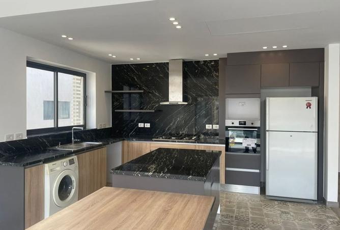 8303072 - Property Image 2