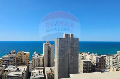 شقة - 4 غرف نوم - 2 حمامات للبيع في سبورتنج - حي شرق - الاسكندرية