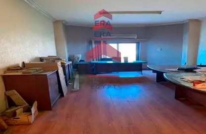 Office Space - Studio - 4 Bathrooms for sale in New Cairo Centre - North Teseen St. - The 5th Settlement - New Cairo City - Cairo