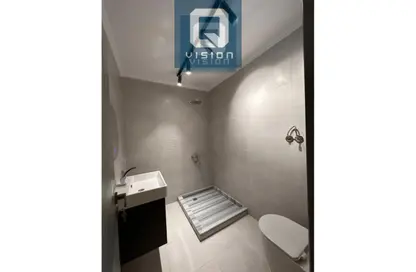 Apartment - 3 Bedrooms - 2 Bathrooms for sale in Souk Zahraa Al Maadi St. - Zahraa El Maadi - Hay El Maadi - Cairo
