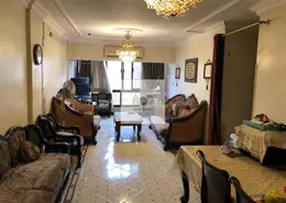 شقة - 3 غرف نوم - 1 حمام للبيع في شارع ممدوح سالم - الاستاد - مدينة نصر - القاهرة