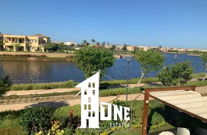 فيلا - 5 غرف نوم - 5 حمامات للبيع في مراسي - سيدي عبد الرحمن - الساحل الشمالي فيلا - 5 غرف نوم - 5 حمامات للبيع في مراسي - سيدي عبد الرحمن - الساحل الشمالي