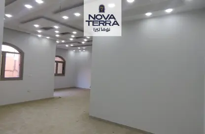 Apartment - 3 Bedrooms - 2 Bathrooms for sale in 16th District - Sheikh Zayed City - Giza