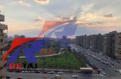 Apartment - 3 Bedrooms - 2 Bathrooms for sale in Omar Lotfy St. - Al Hadiqah Al Dawliyah - 7th District - Nasr City - Cairo