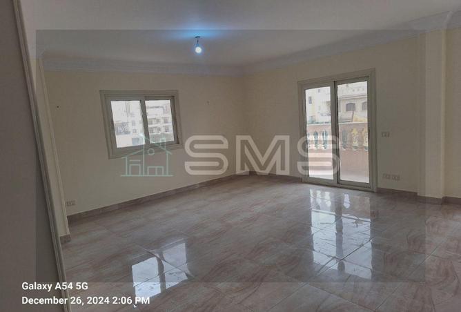 8222037 - Property Image 3