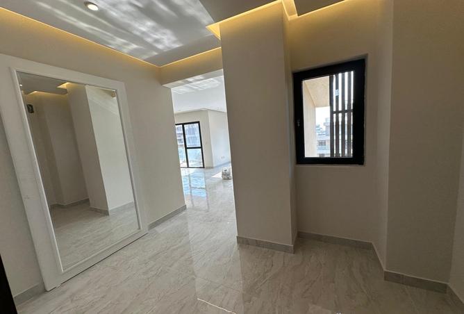 8153517 - Property Image 3