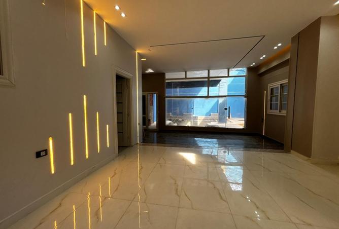 8336083 - Property Main Image