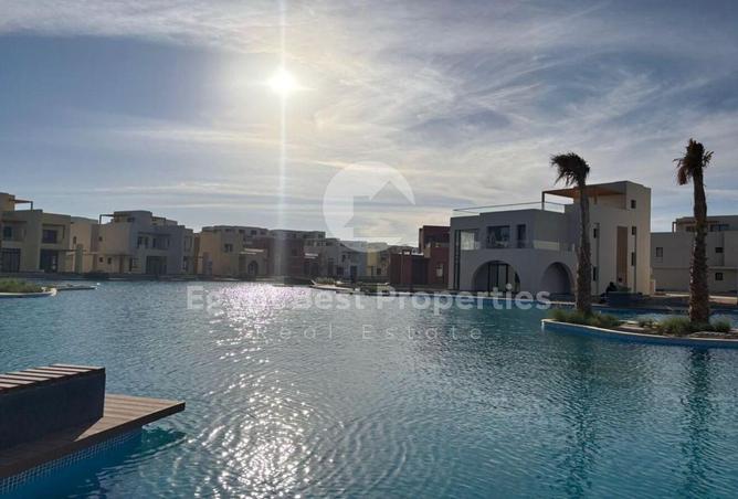 8012701 - Property Image 2