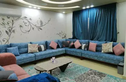 Apartment - 3 Bedrooms - 3 Bathrooms for rent in Al Hussein St. - Mohandessin - Giza