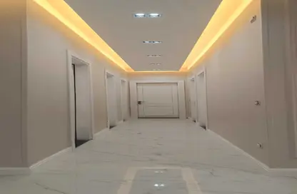 Apartment - 3 Bedrooms - 3 Bathrooms for sale in Area G - Ganoob El Acadimia - New Cairo City - Cairo