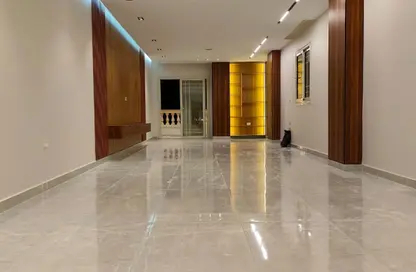 Apartment - 3 Bedrooms - 3 Bathrooms for sale in Gate 4 - Mena - Hadayek El Ahram - Giza