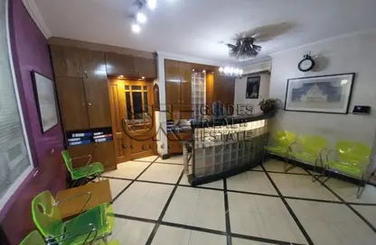 مساحات مكتبية - استوديو - 3 حمامات للبيع في شارع شهاب - المهندسين - الجيزة