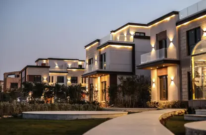 Villa - 7 Bedrooms - 6 Bathrooms for sale in Azzar - 5th Settlement Compounds - The 5th Settlement - New Cairo City - Cairo
